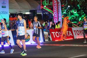 BIB: 2014, 2024, 150
                            <button type="button" onclick="openModal(23188352)" class="btn btn-primary btn-sm float-right btn-popup" data-toggle="modal" data-target=".modal-high-quality">
                        <i class="fas fa-shopping-cart"></i> Add to Cart
                    </button>
                                            <button type="button" onclick="isThisMe(23188352, true)" class="btn btn-success btn-sm float-right btn-popup btn-isme hidden" data-toggle="tooltip" data-placement="bottom" title="นี่คือรูปของคุณใช่ไหม คลิกที่นี่เพื่อเอาเข้าอัลบั้ม">
                        <i class="fas fa-plus"></i> Add to album
                    </button>
                    <button type="button" onclick="isThisMe(23188352, false)" class="btn btn-warning btn-sm float-right btn-popup btn-isnotme hidden">
                        <i class="fas fa-ban"></i> Remove from album
                    </button>